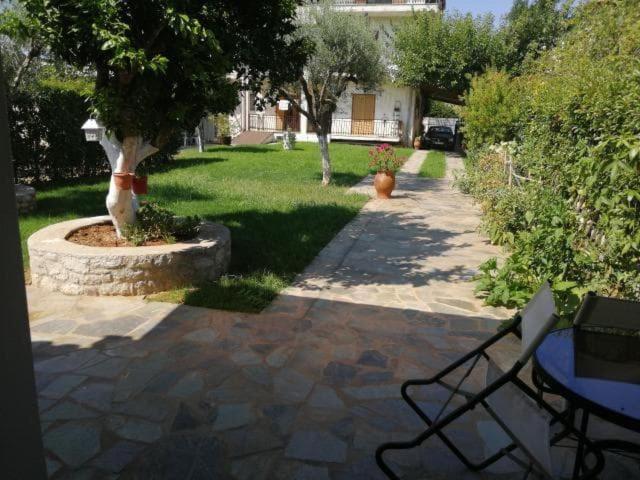 Εξοχική Κατοικία Με Κήπο Στην Άβυθο, Αιγίου Rodhodháfni Exteriör bild